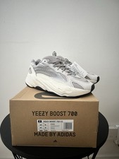 Adidas yeezy 700 boost - 700,