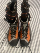 Scarpa Mountaineering Boots B3