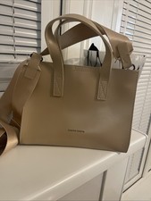 Claudia Canova Women's Beige