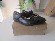 clarks black real leather etch