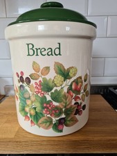 Cloverleaf Country Fruits Bread Bin