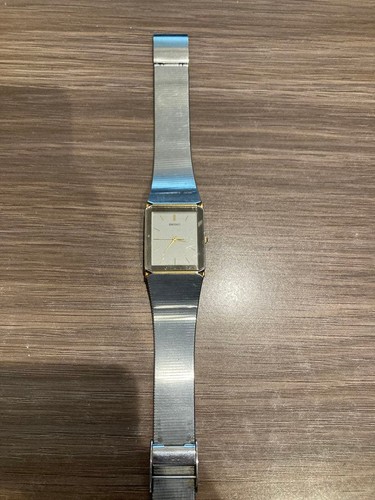 Seiko 5p31 5a80 quartz watch - 5p31-5a80,