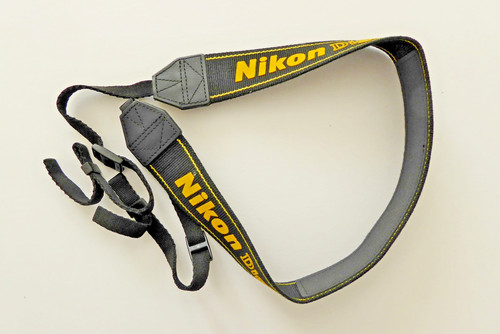 Original nikon black yellow - &,