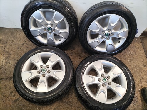 Skoda fabia roomster set - /,