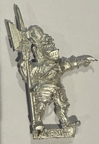 Captain the empire plate - of,
