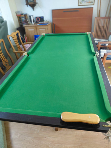 Tabletop snooker table with - table,
