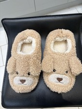 Totes New Cute Dog Slippers, Full Back, Beige, Size Medium 5/6, Soft Feel & Cozy