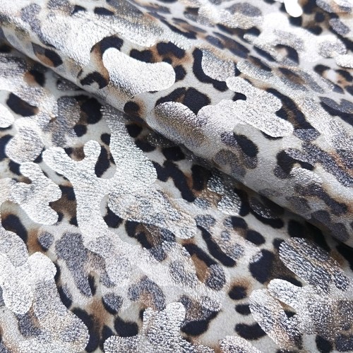 White silver animal print