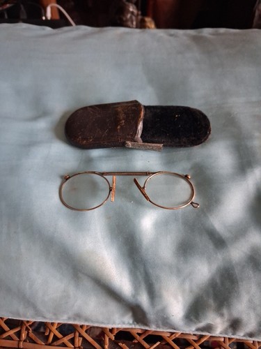 Antique victorian rolled - antique,