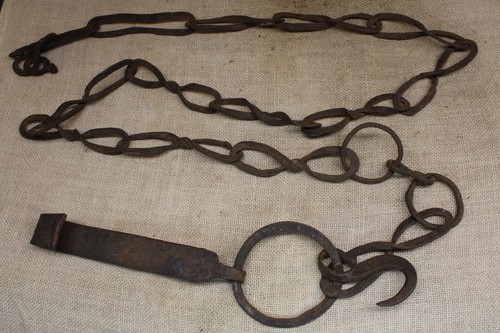 Old hand forged chain trammel - old,