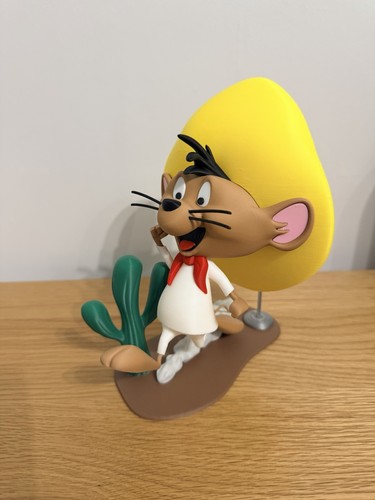 Retro speedy gonzales model - gonzales,