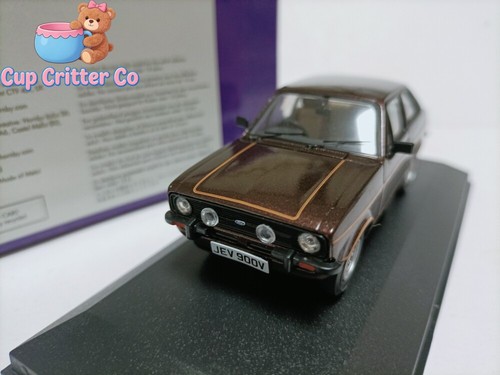 Corgi paparazzi ford - corgi,