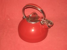 Prestige kettle whistling deep red 2 litre