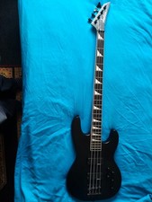 Jackson JS3 bass