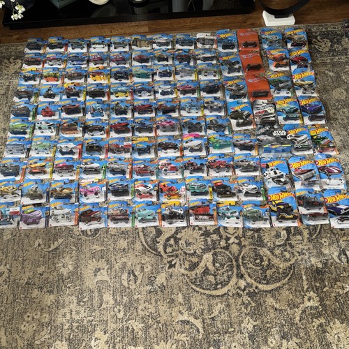 Hot wheels job - lot, bundle