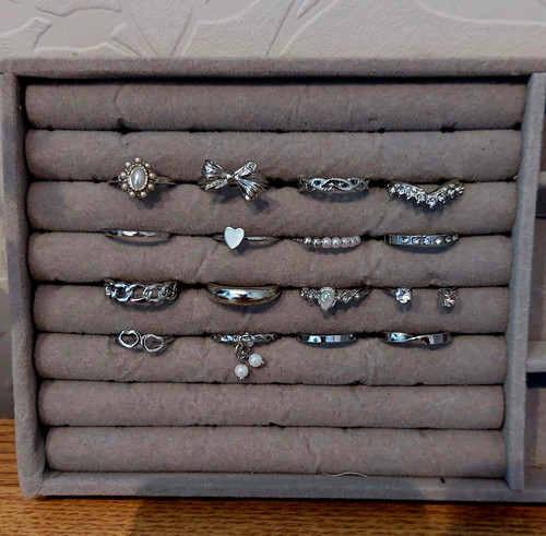 Women costume jewellery - women’s,