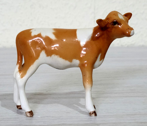 Beswick cattle guernsey - guernsey, calf