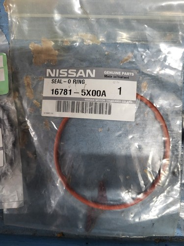 Genuine nissan navara d22 5 - genuine,