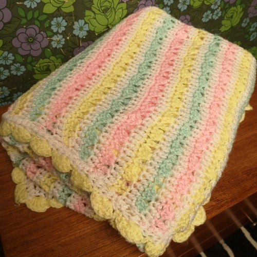 Pretty pastel stripes - stripes, knitted
