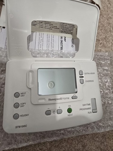 Programmable day timer - programmable,