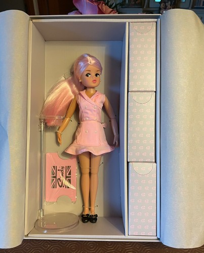 Sindy collector club - club, doll