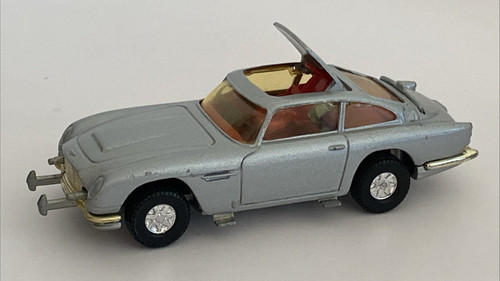 James bond 007 aston martin - aston,
