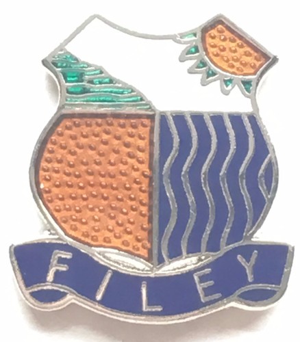 Filey small enamel lapel - small, pin