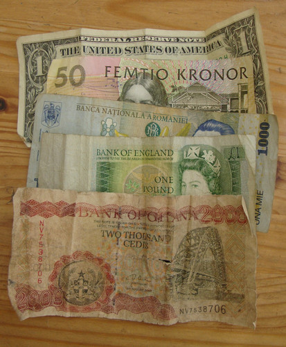 Different banknotes - 5,