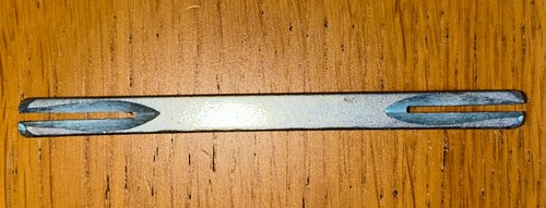 Door handle split - door, spindle