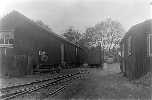 Old train photo - old, welshpool