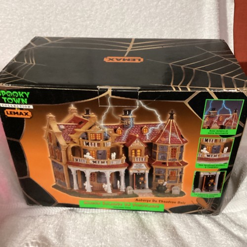 Lemax spooky town - spooky, black