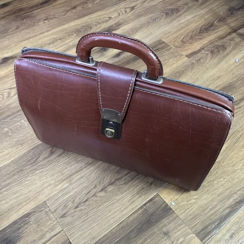 Vintage gladstone briefcase - vintage,