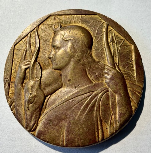 French art deco - art, diana