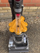 Dyson dc33 upright hoover