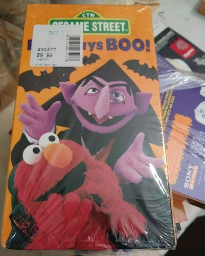 Sesame street elmo says boo - -,