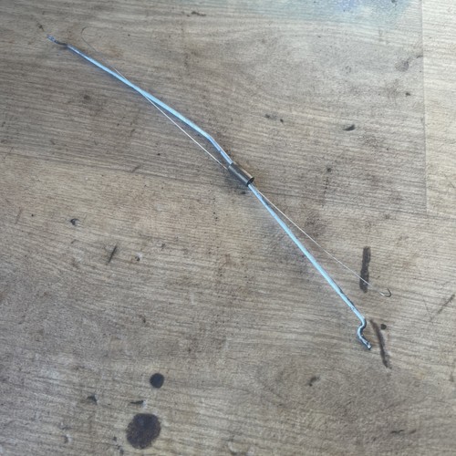 Throttle return rod - rod, spring