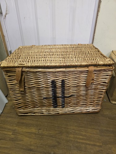Large harrods wicker - harrods,
