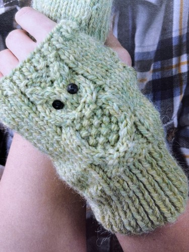 Fabulous owl design - fabulous, fingerless