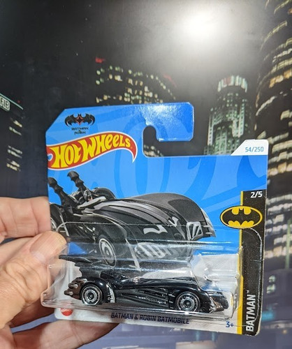 Batman batmobile hot wheels - batmobile,