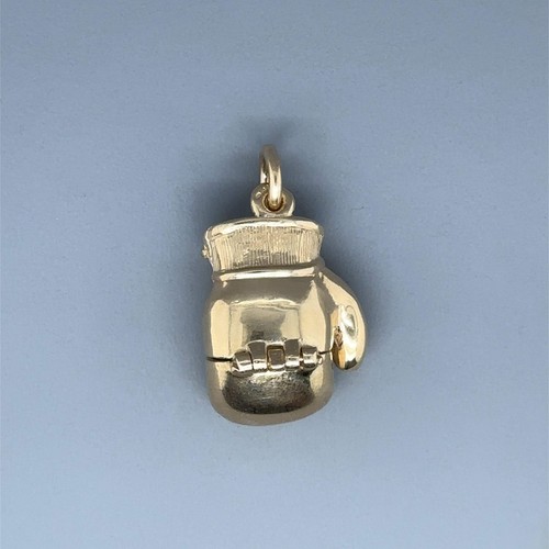 9ct yellow gold - boxing, glove