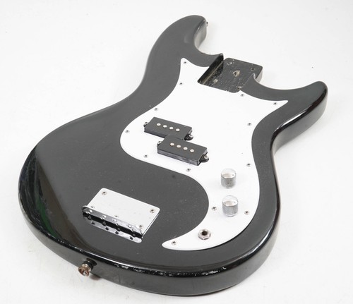 Behringer bass guitar body - behringer,