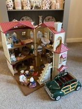 Sylvanian families red roof - families,