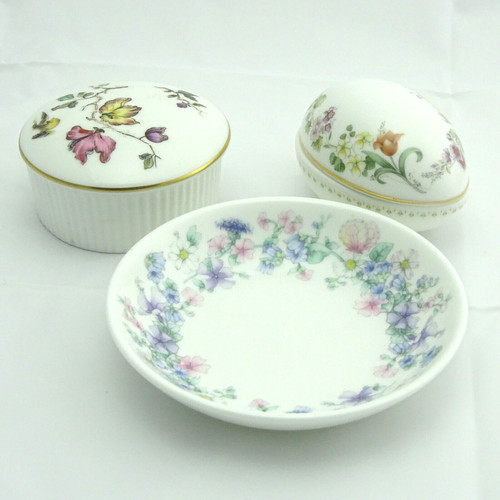 Wedgwood porcelain set - set, of