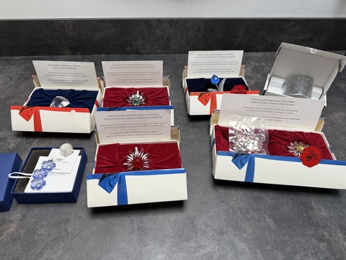 Eight assorted swarovski scs - eight,