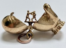 “9ct Yellow Gold BOXING