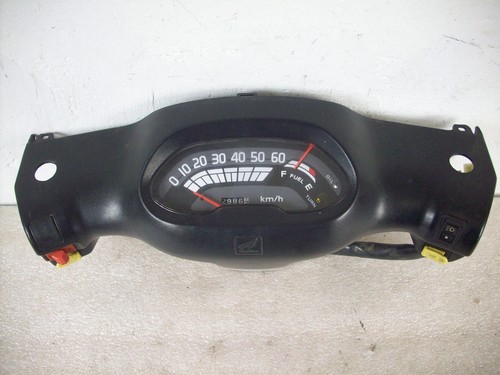 Handlebar fairing speedometer