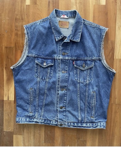 Vtg 80s levi sleeveless - levi's,