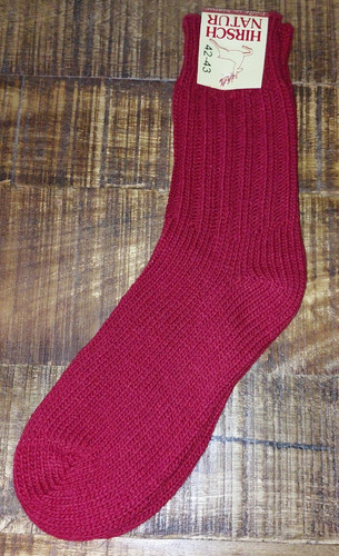 100 pure wool - 100%,