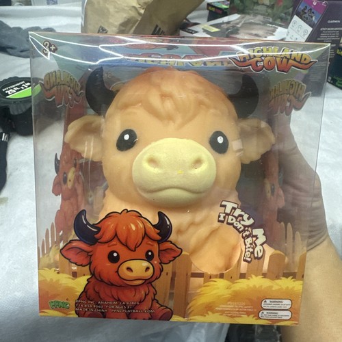 Highland cow squishy toy - cow,