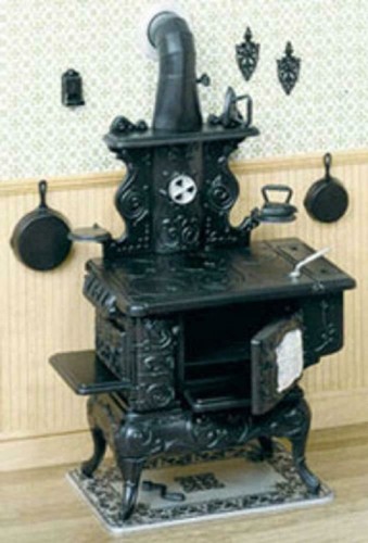 Dolls house chrysnbon old - house,
